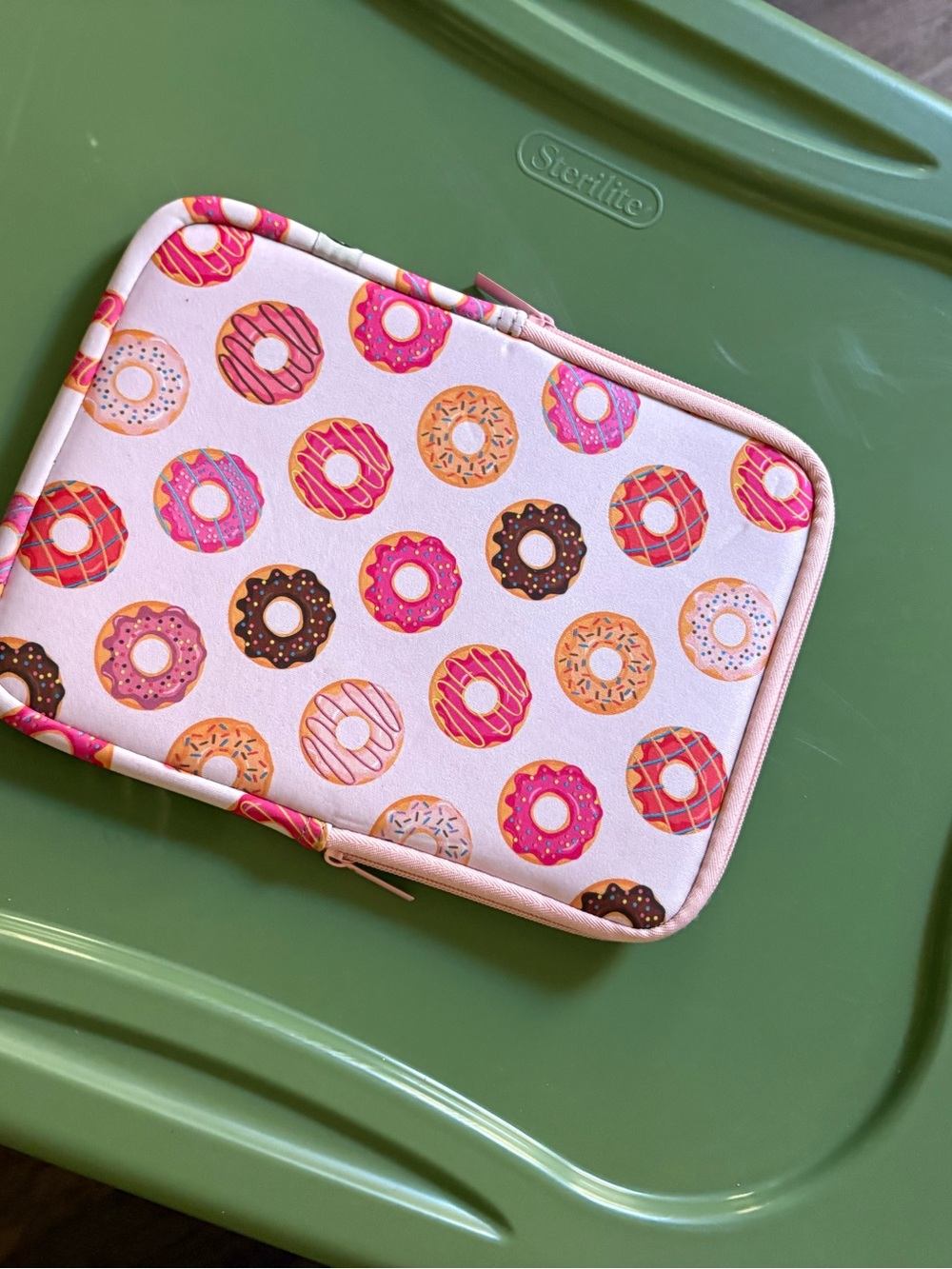 Donut Print Tablet Sleeve